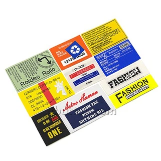 Op maat geborduurde labels voor kleding